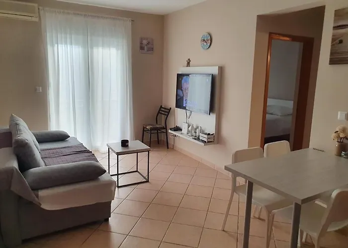 Ugodan Stan U Baskoj Vodi, Blizina Mora I Centra+P